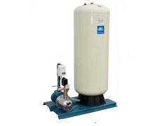 Surpresseur 300 L triphasé